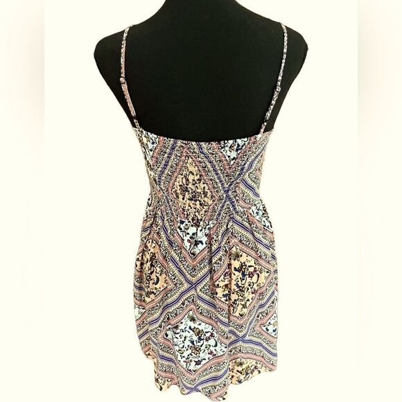 Divided Multicolor Patterned Dress - Picture 2 of 7